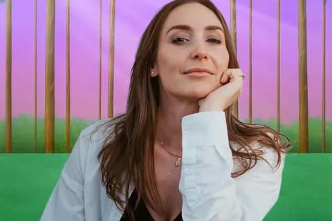 Juliana Bergstrom, PLG and content strategy lead at Via Marketing
